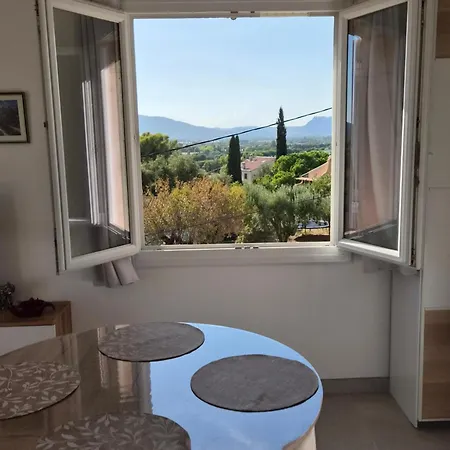 Appartement Les Arbousiers Fréjus